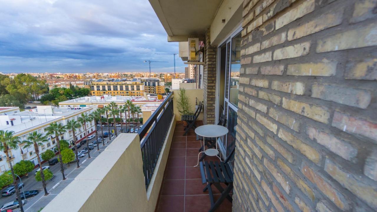 Rentalsevilla Apartamento Junto Al Estadio Del Betis Appartement